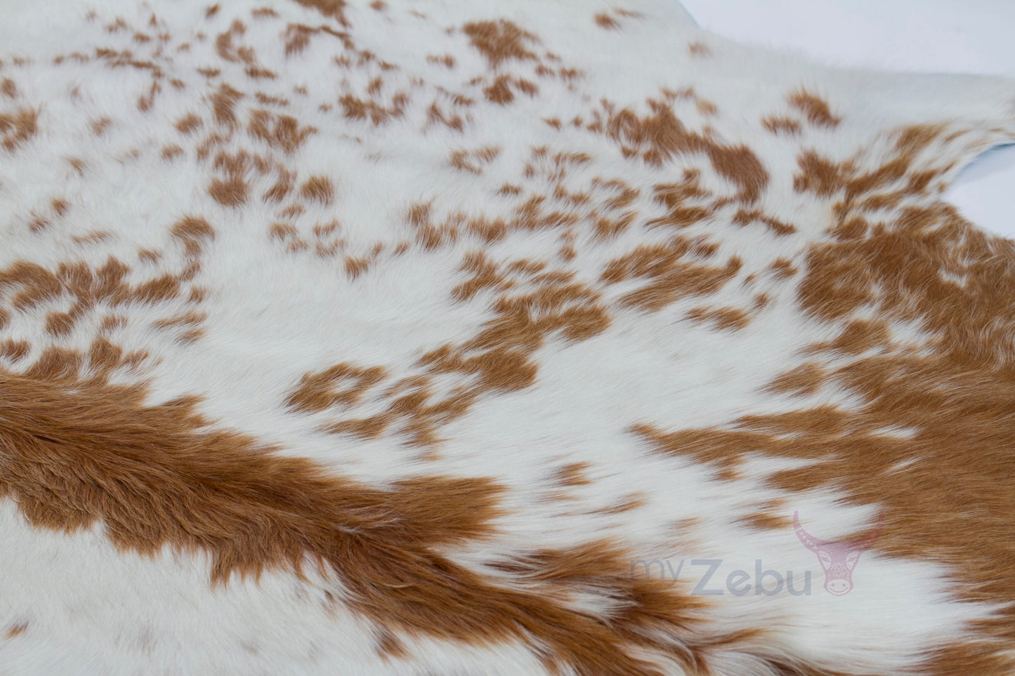 Cow hide natural - Spotted Caramel